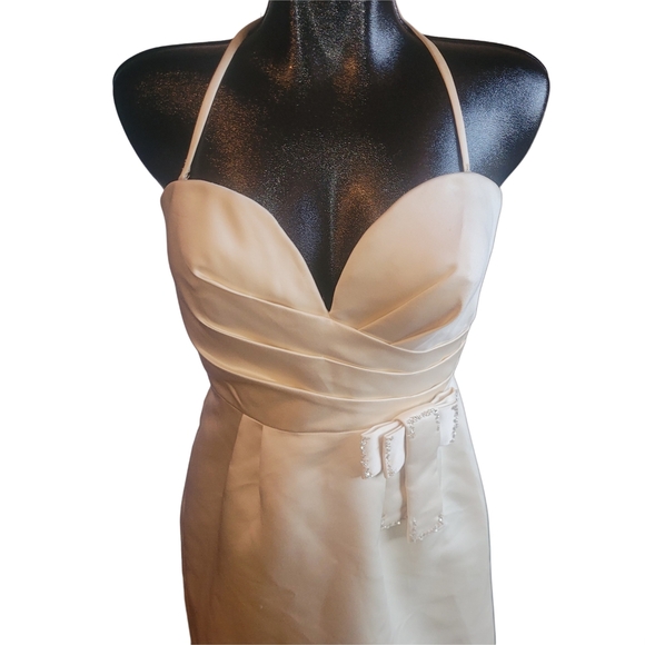 Alyce Designs Bridesmaid Formal Dress In Cream Color 10 - Picture 2 of 7